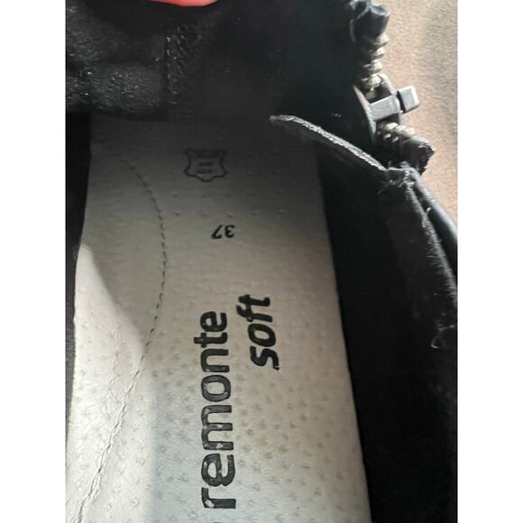 Remonte Soft Women's Black Leather Textured Slip-On Sneakers Size EU 37 New - Picture 6 of 12
